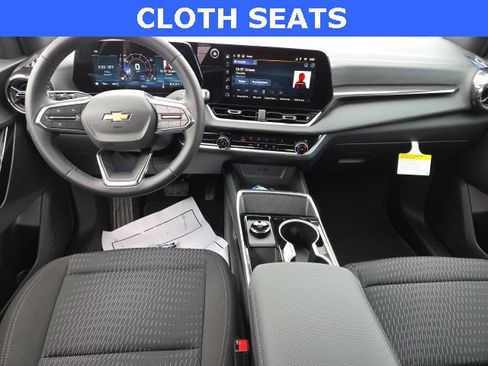 New 2026 Chevrolet Equinox LT w/ Safety and Technology Package image 2