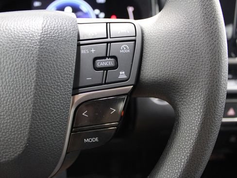 Used 2025 Toyota Camry LE FWD image 36
