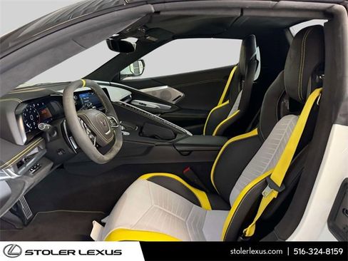 Used 2021 Chevrolet Corvette Stingray Premium Conv w/ Z51 Performance Package image 18