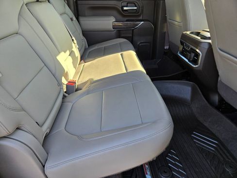 Used 2020 Chevrolet Silverado 2500 LTZ AWD/4WD image 14