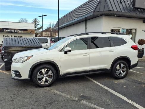 Used 2019 Subaru Ascent Premium image 8