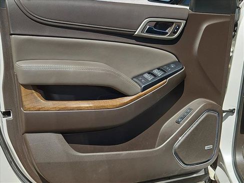 Used 2018 GMC Yukon Denali w/ Open Road Package AWD/4WD image 11