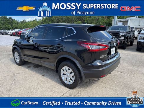 Certified 2020 Nissan Rogue Sport S FWD image 4
