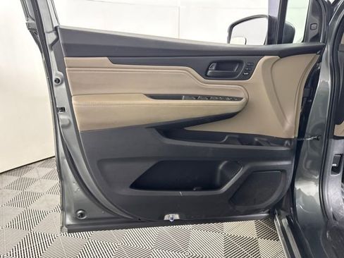 Used 2018 Honda Odyssey Touring image 27