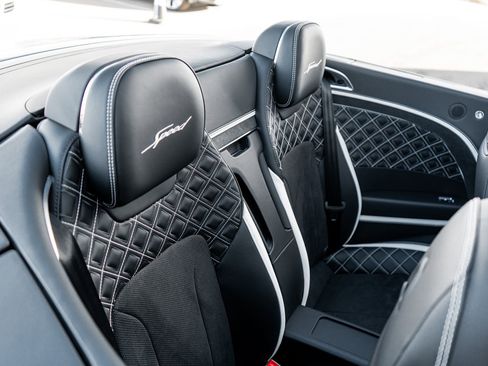Used 2024 Bentley Continental GT Speed image 39