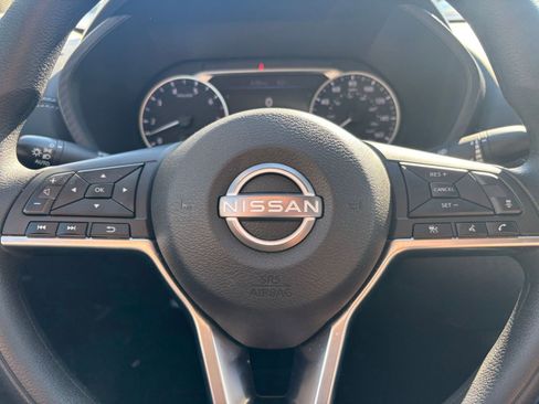 Used 2025 Nissan Sentra SV image 25