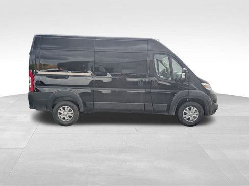 New 2025 RAM ProMaster 2500 w/ Quick Order Package 22G SLT image 2