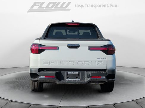 Used 2025 Hyundai Santa Cruz Limited AWD/4WD image 6