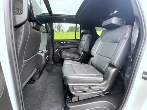 Used 2023 GMC Yukon XL Denali w/ Denali Reserve Package AWD/4WD image 19