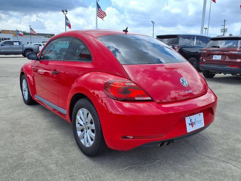 Used 2017 Volkswagen Beetle 1.8T S FWD image 8