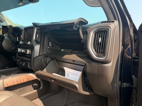 Used 2021 GMC Sierra 1500 Denali w/ Denali Ultimate Package AWD/4WD image 28