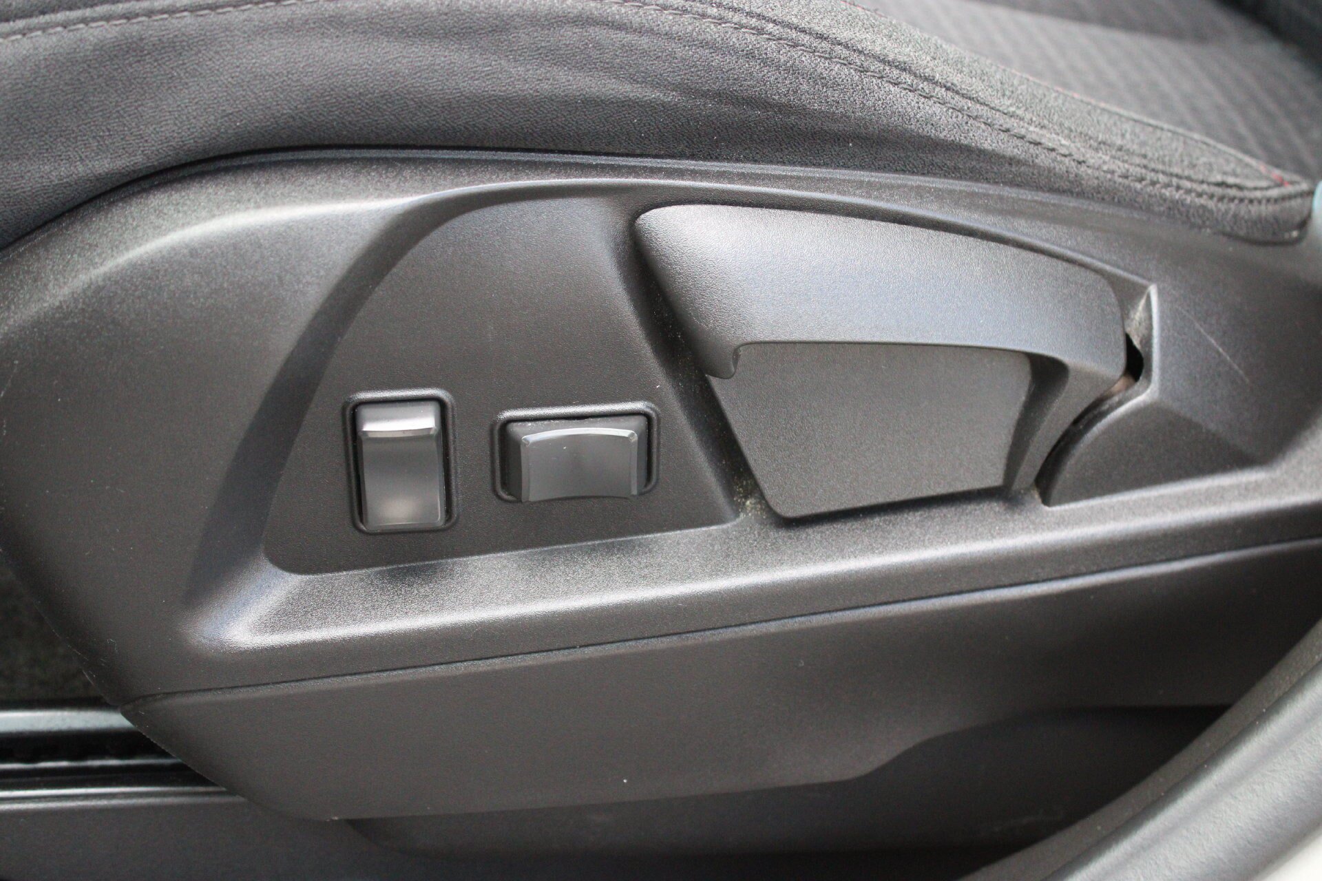 Used 2015 GMC Terrain SLE FWD image 13
