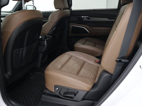 Used 2022 Kia Telluride SX w/ SX Prestige Package AWD/4WD image 38