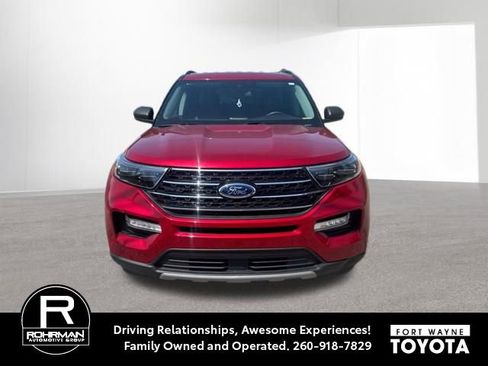 Used 2023 Ford Explorer XLT w/ Equipment Group 202A AWD/4WD image 1