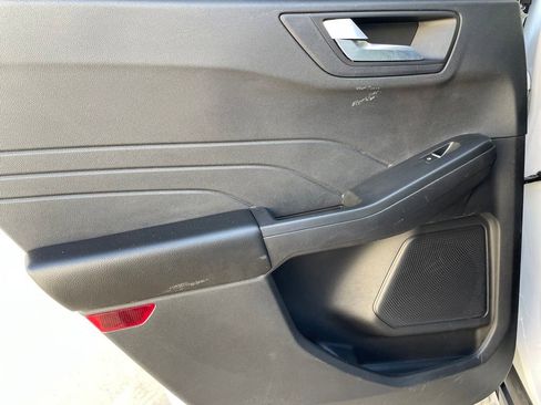 Used 2022 Ford Escape SEL FWD image 23