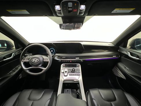Used 2025 Hyundai Palisade Calligraphy image 9