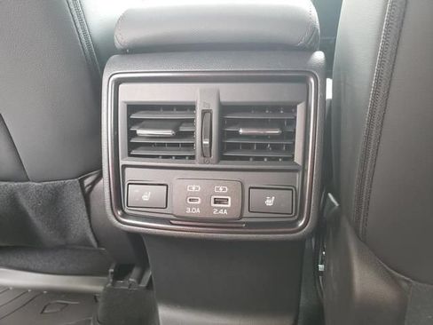Used 2026 Subaru Forester Touring AWD/4WD image 12