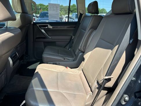 Used 2018 Lexus GX 460 Premium AWD/4WD image 22