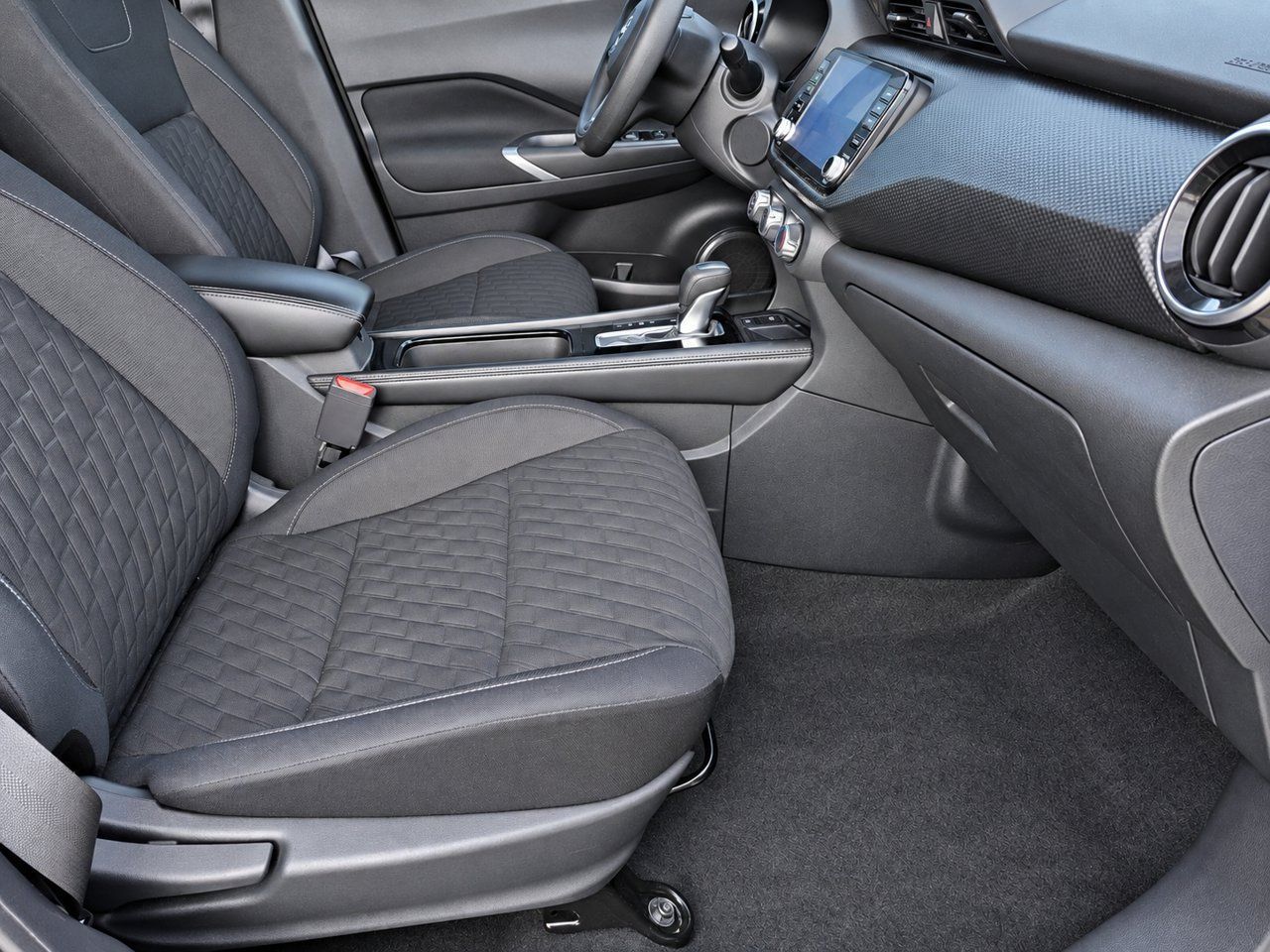 Used 2023 Nissan Kicks SV FWD image 31