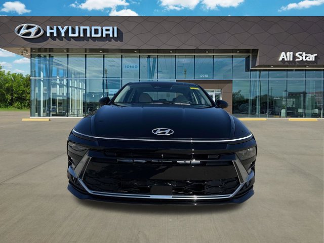 New 2026 Hyundai Sonata SEL FWD image 2