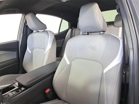 Used 2025 Toyota Camry SE image 20