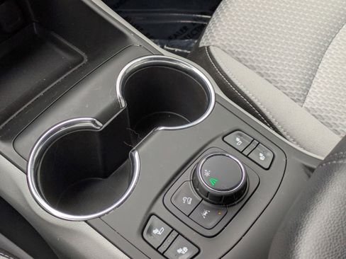 Used 2022 GMC Terrain SLE w/ Driver Convenience Package image 15