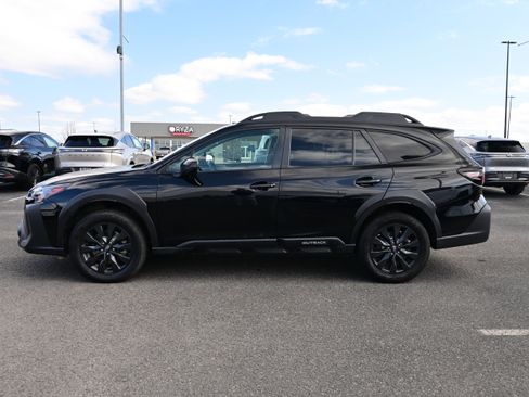 Used 2023 Subaru Outback Onyx Edition image 5