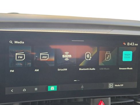 Used 2025 Kia Carnival SX w/ SX Dark Edition Package FWD image 33