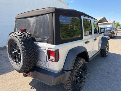 Used 2023 Jeep Wrangler Unlimited w/ Cold Weather Group AWD/4WD image 2