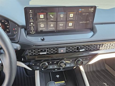 Used 2025 Honda Accord Touring image 17