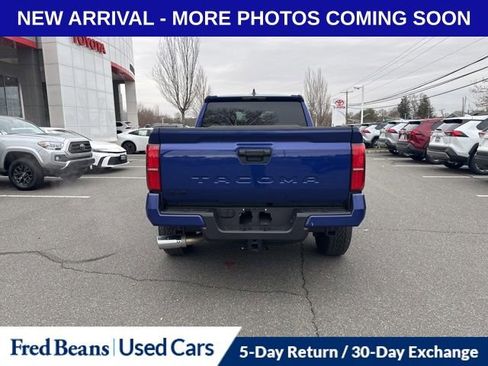 Used 2024 Toyota Tacoma TRD Off-Road image 4