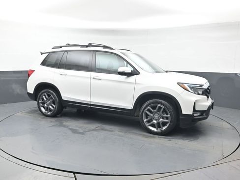 Certified 2023 Honda Passport EX-L image 10
