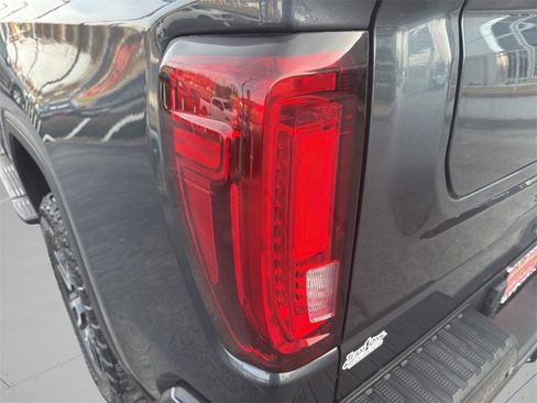 Used 2020 GMC Sierra 1500 AT4 w/ AT4 Premium Package image 32
