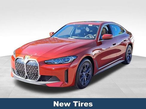 Used 2022 BMW i4 eDrive40 w/ Premium Package image 4