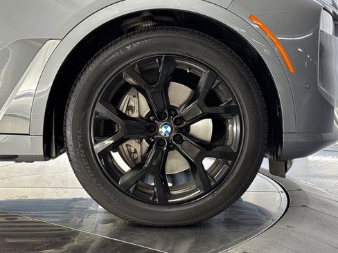 Used 2023 BMW X7 xDrive40i w/ Executive Package AWD/4WD image 11