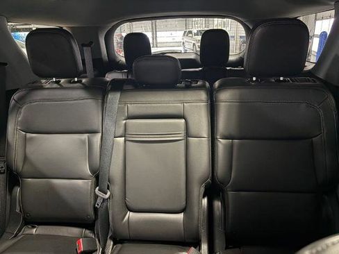 Certified 2022 Ford Explorer XLT w/ Equipment Group 202A AWD/4WD image 20