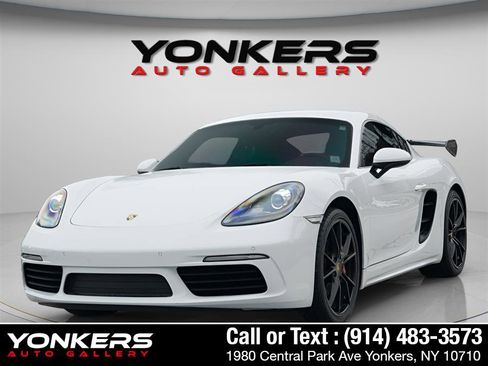Used 2018 Porsche 718 Cayman GTS image 17