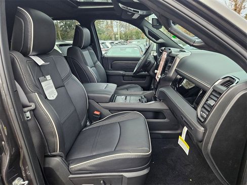 New 2026 RAM 3500 Limited image 19