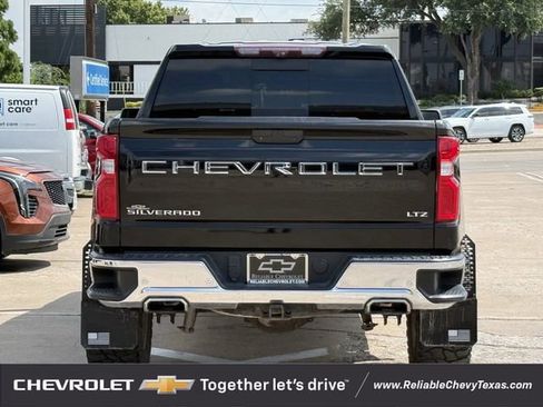 Used 2020 Chevrolet Silverado 1500 LTZ AWD/4WD image 7