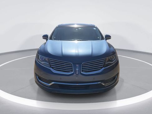 Used 2018 Lincoln MKX Reserve FWD image 3