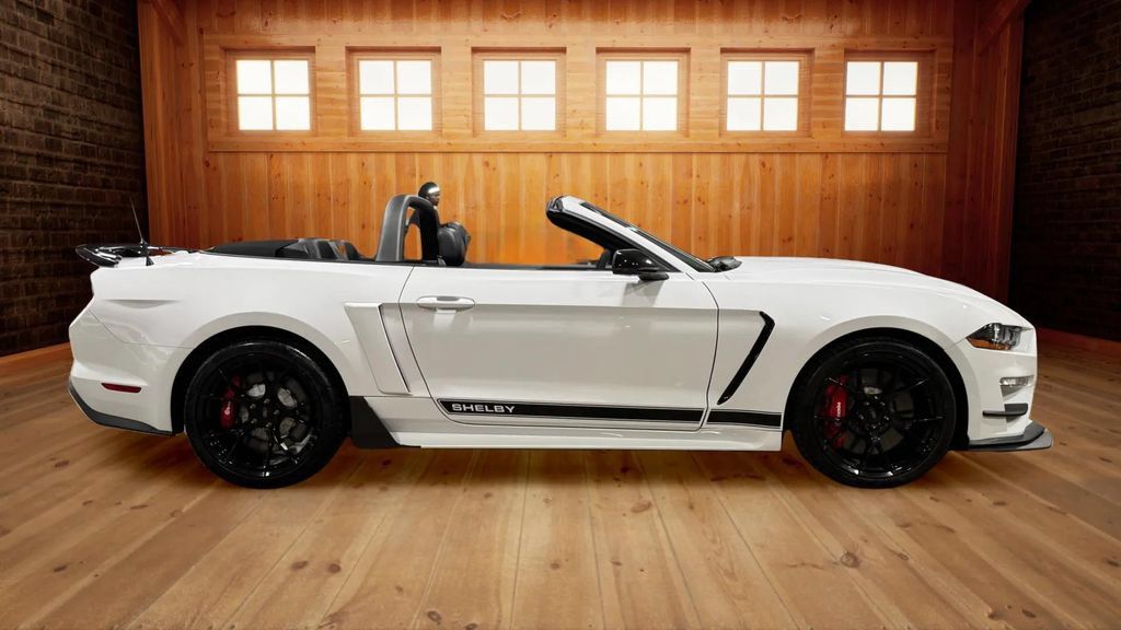 Used 2021 Ford Mustang GT Premium w/ GT Performance Package RWD image 2