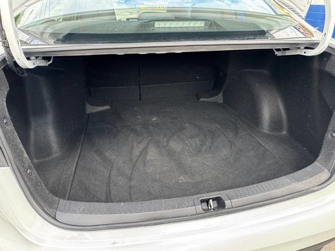 Used 2024 Toyota Corolla LE FWD image 23