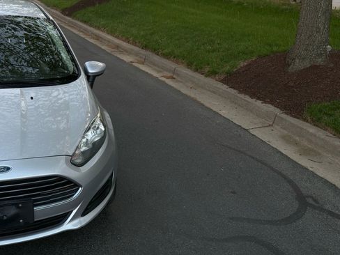 Used 2015 Ford Fiesta S image 11