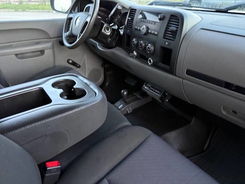 Used 2010 Chevrolet Silverado 3500 W/T w/ Snow Plow Prep Package image 30