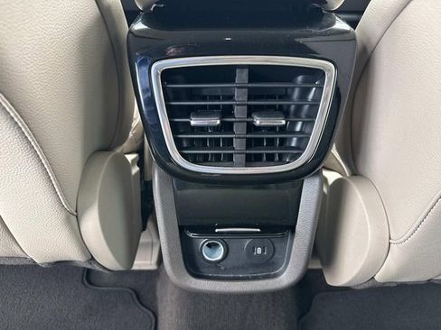 Certified 2023 Lincoln Nautilus AWD w/ Premium Package image 17