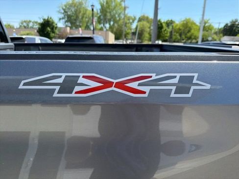Used 2021 Chevrolet Silverado 1500 Custom AWD/4WD image 10