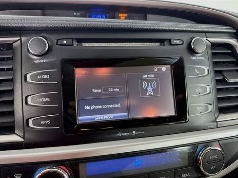 Used 2014 Toyota Highlander Plus image 17