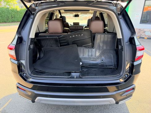Used 2024 Honda Pilot Elite image 10