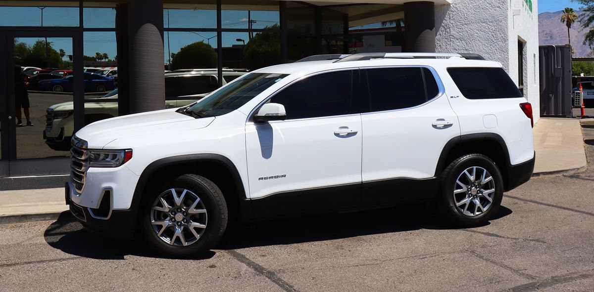 Used 2020 GMC Acadia SLT w/ LPO, Cargo Package FWD image 4