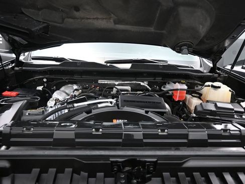 Used 2024 Chevrolet Silverado 2500 High Country image 12